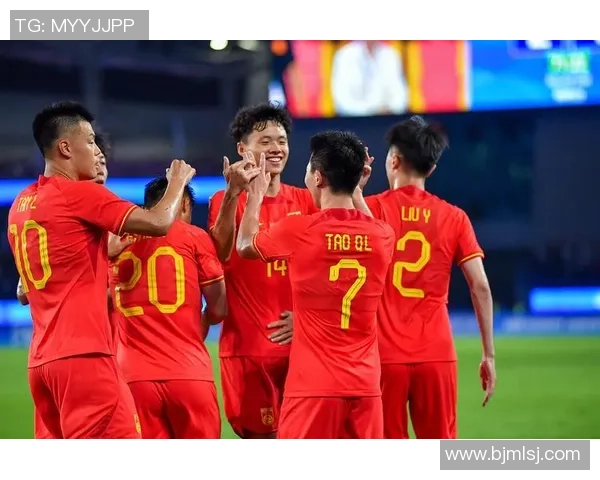 加沙足球球星逆境中奋勇拼搏展现体育精神与坚韧力量 加沙足球球星逆境中奋勇拼搏展现体育精神与坚韧力量